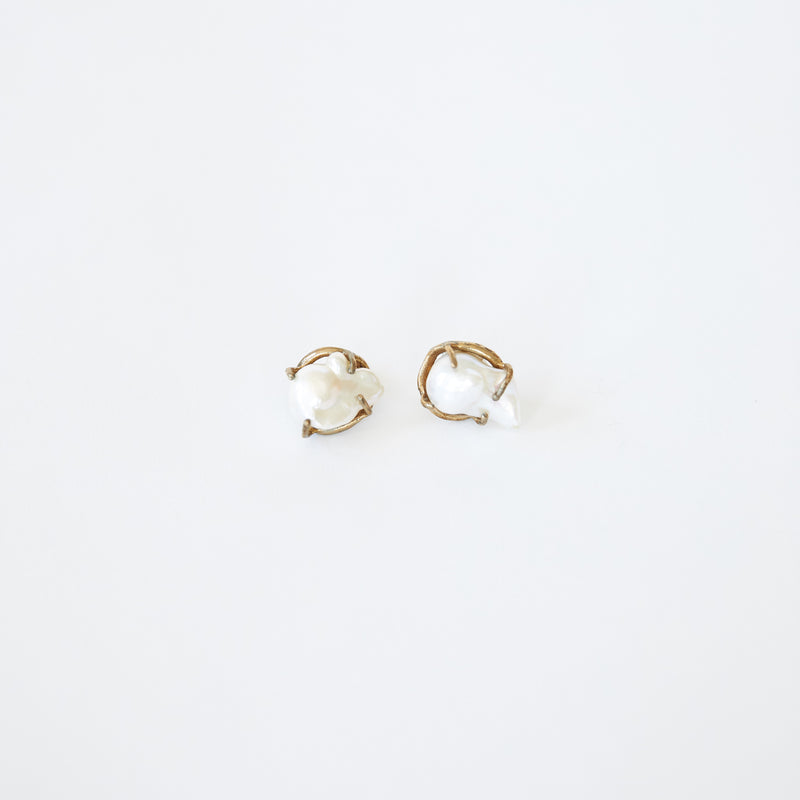 Pearl Stud Earring White