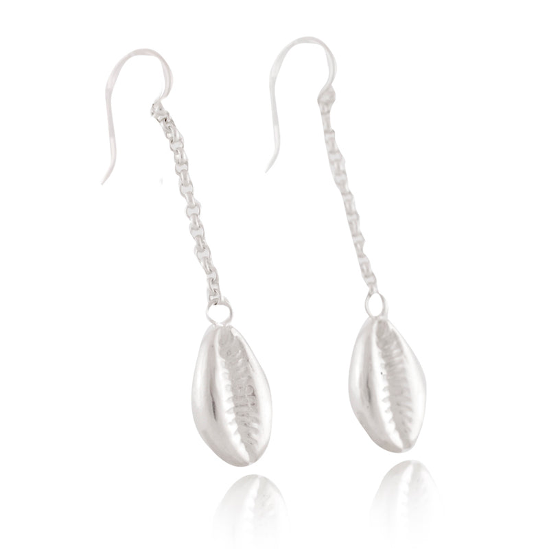 Shell earrings in silver