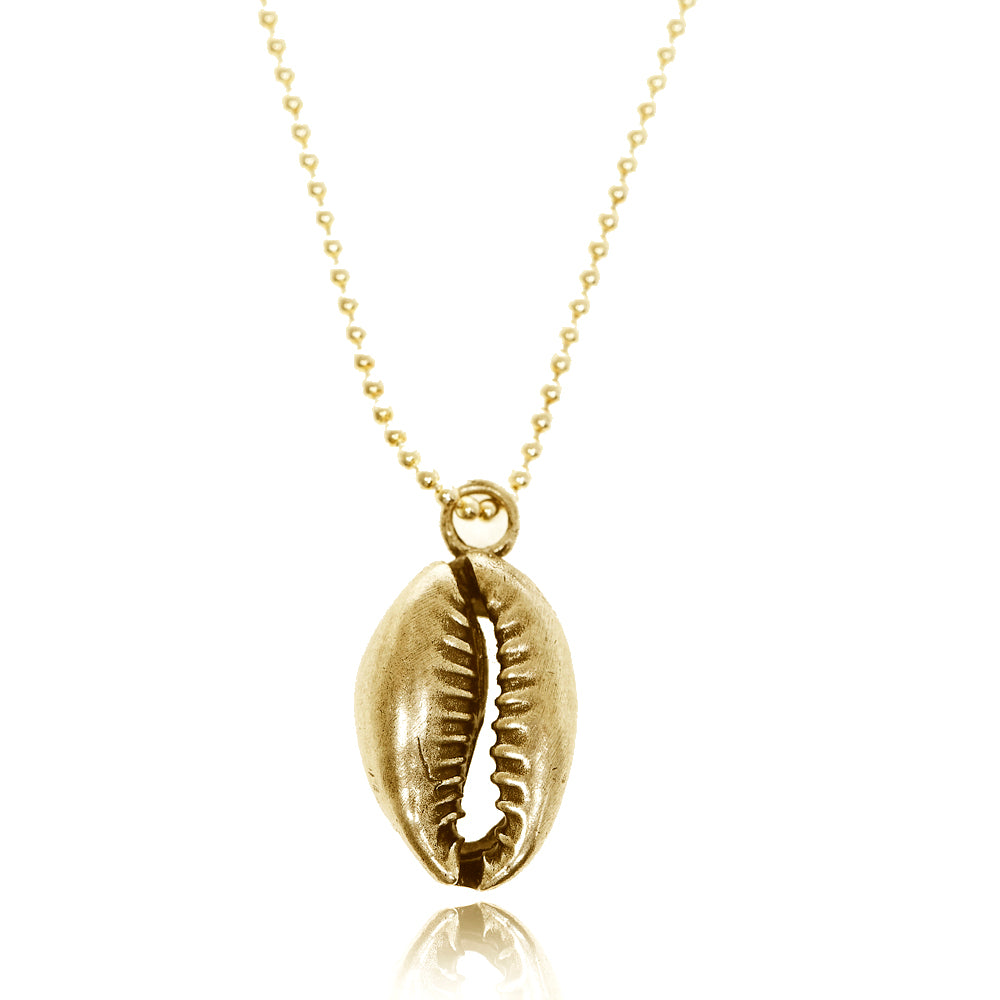 Shell Pendant in gold